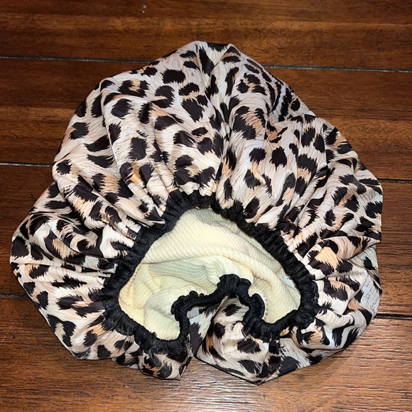 Leopard Print Shower Cap - Picture 1 of 4